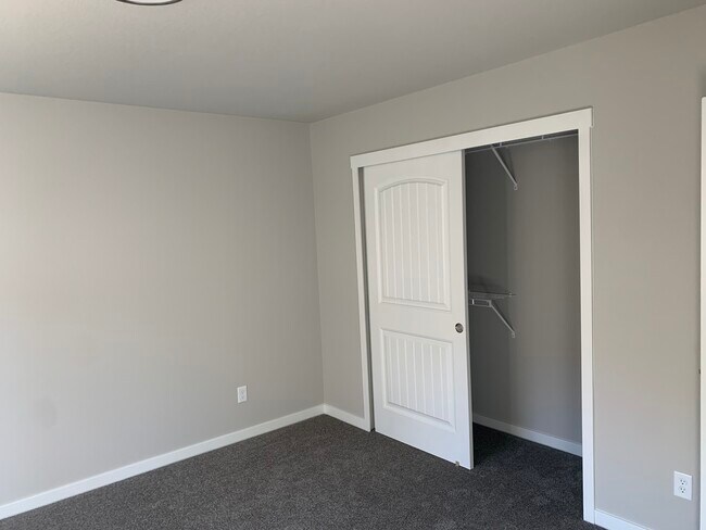 Building Photo - 5337 Palomino Ranch Point