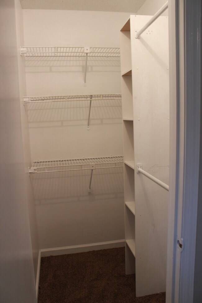 Walk-in Closet 2 - 3206 Gleason Dr
