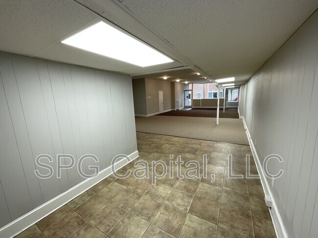 Foto del edificio - 62 E King St