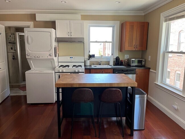 Building Photo - 5 Seaward Rd