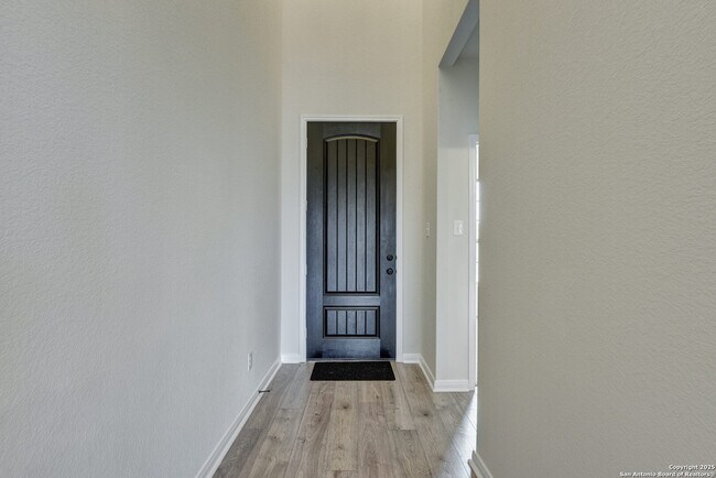 Foto del edificio - 9007 Shady Mountain