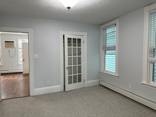 Building Photo - 479 Sumner St