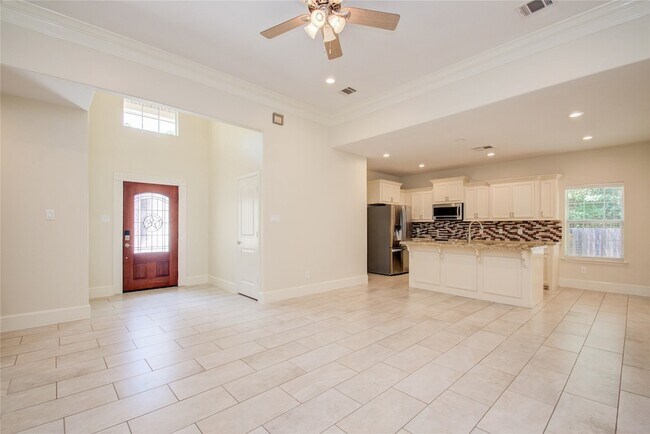 Foto del edificio - 10572 Twin Oak Dr