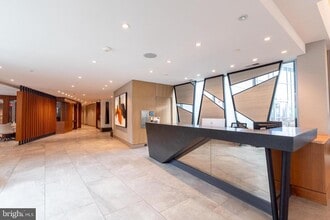 Building Photo - 145 Riverhaven Dr