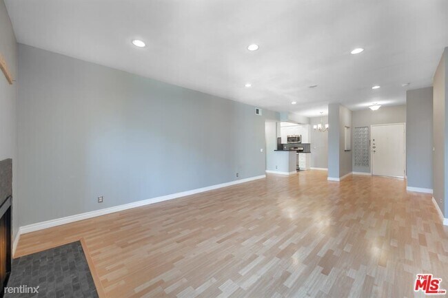 Building Photo - 2 br, 2 bath Condo - 10021 Tabor St Apt 316