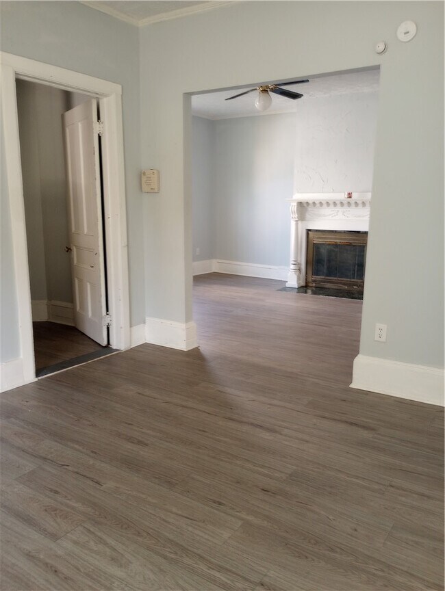 Foto del edificio - 410 Linden Pl
