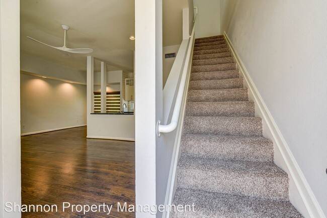 Building Photo - 2 br, 2.5 bath House - 704 Wendel Street U...