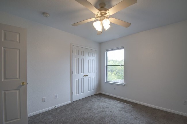 Building Photo - 3146 Douglas Fir 3BR/2BA Fourplex