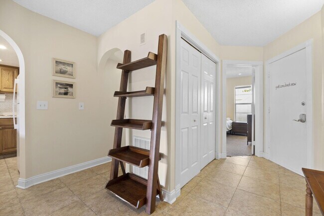 Foto del edificio - 342 Southwind Dr