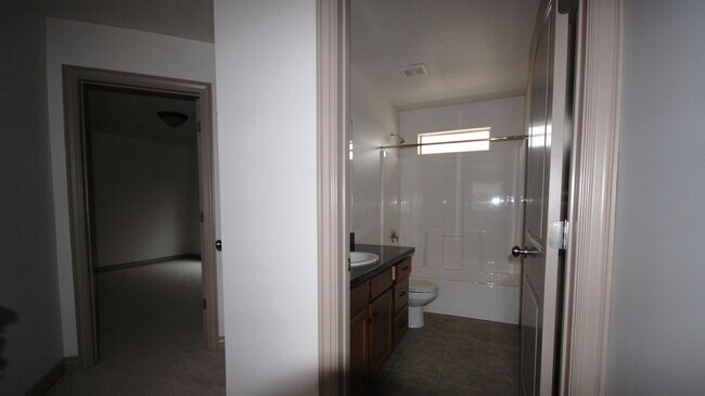 Building Photo - Great Looking Midvale Townhome w attached ...