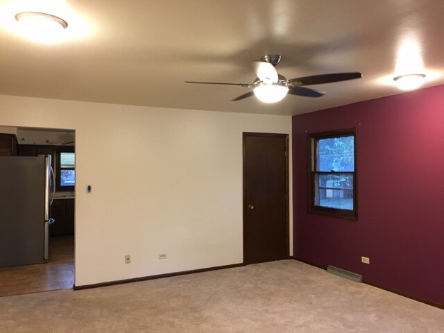 Building Photo - 7200 S McCook Ave