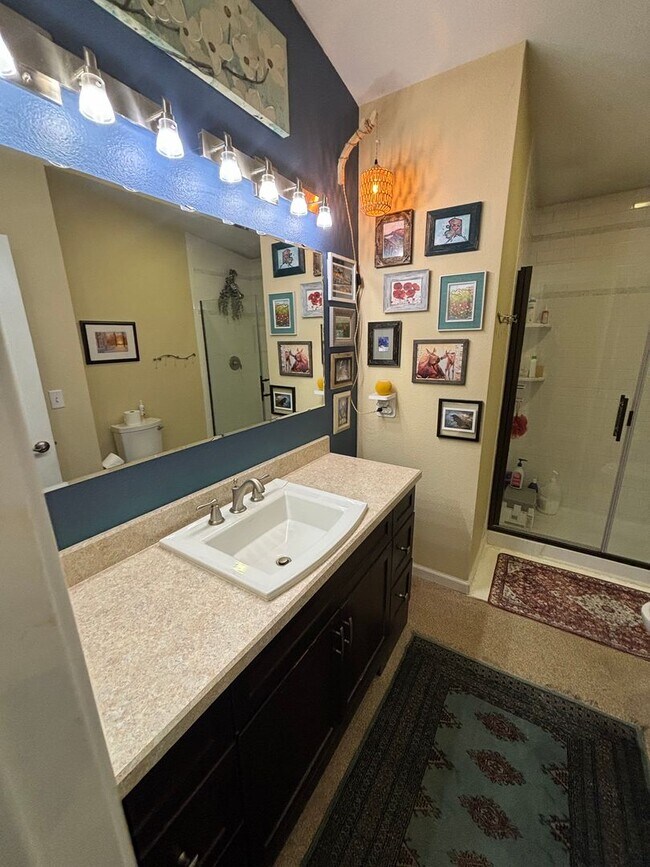 Foto del edificio - Cozy 3-bedroom home / Pet friendly / Fenced in yard