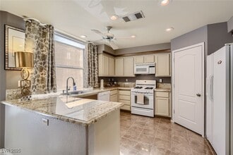 Building Photo - 8609 Invierno Cir