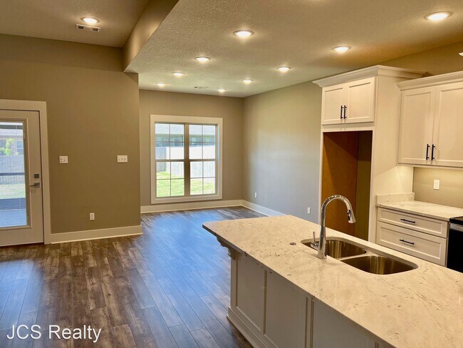 Building Photo - 3 br, 2 bath House - 4129 Lynx Ln
