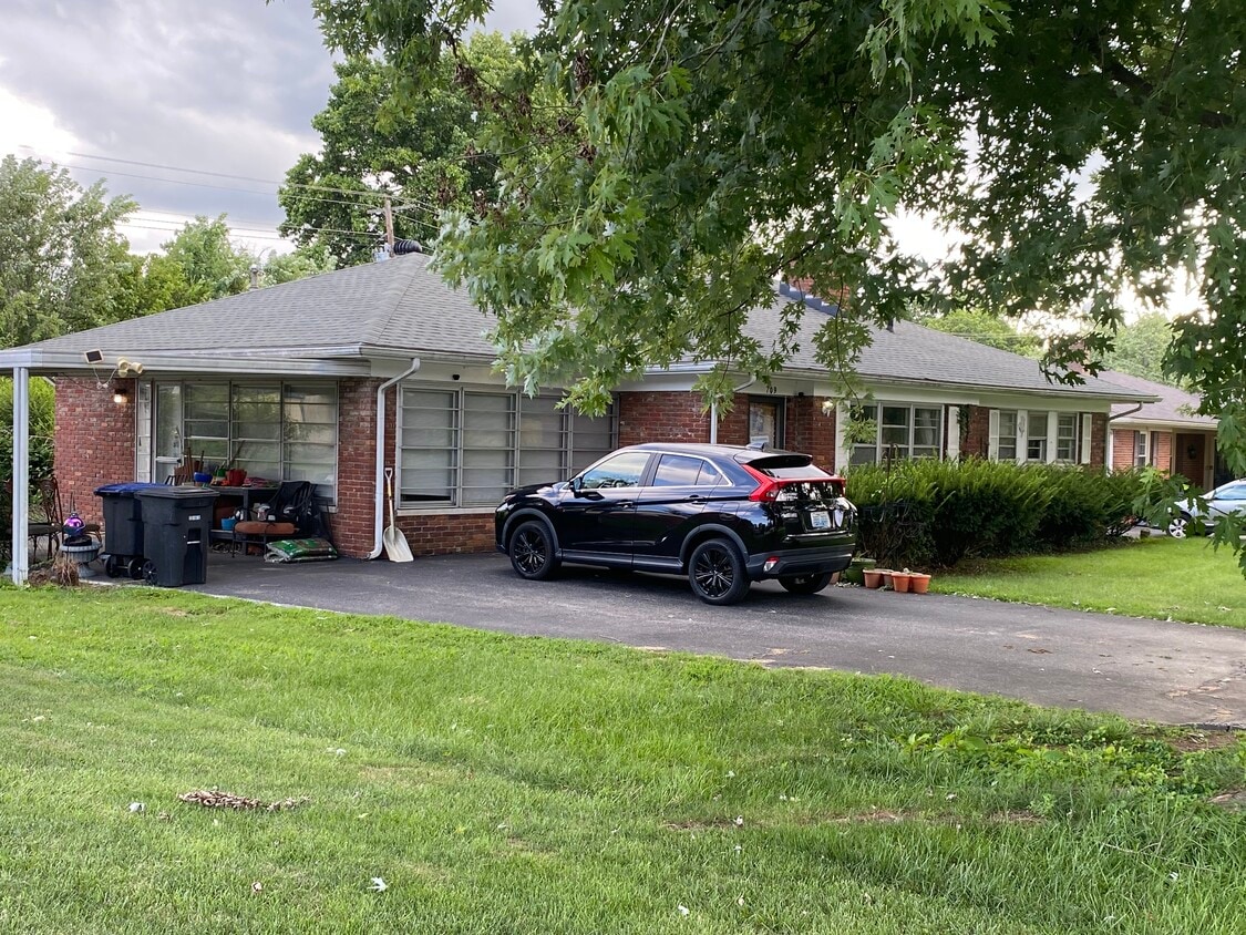 Building Photo - 709 Timothy Dr