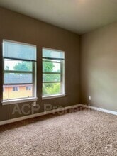 Building Photo - 2524 Meridian St