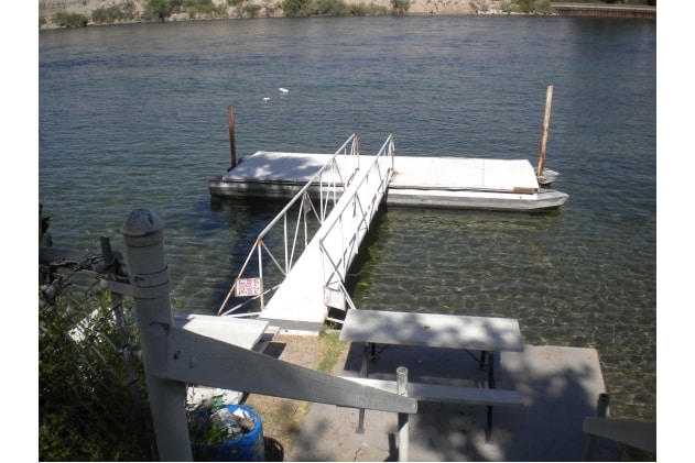Boat Dock - 315 River Glen