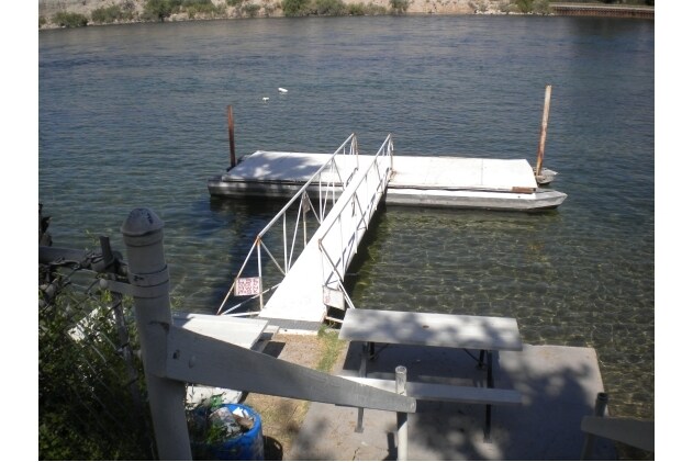 Muelle para botes - 315 River Glen