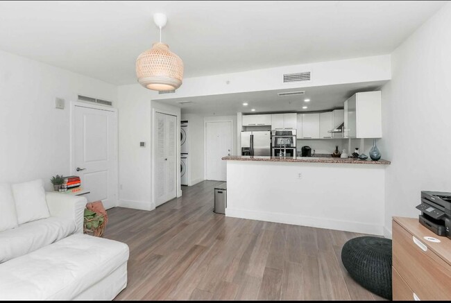 Foto del edificio - 170 SE 14th St