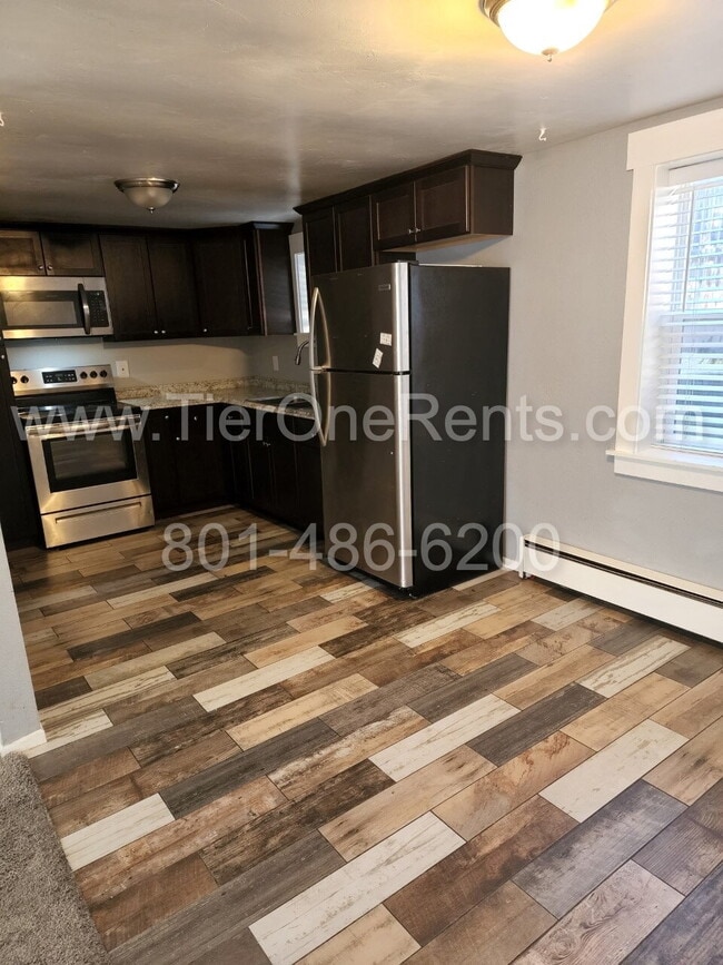 Building Photo - NO DEPOSIT option available for qualified ...