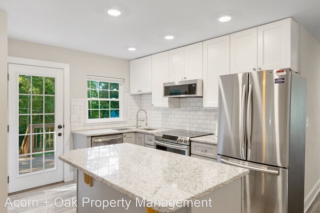 Foto del edificio - 4 br, 3 bath House - 2200 Shannon St
