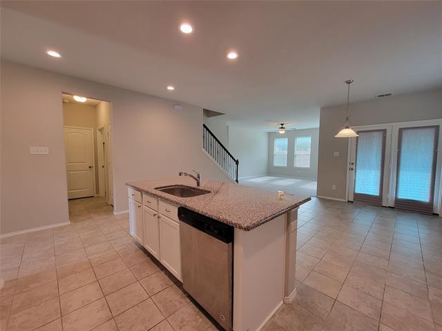 Foto del edificio - 4725 Redbud Dr