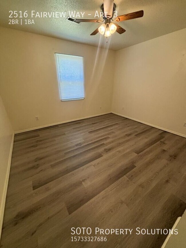 Building Photo - 2BD/1BA Duplex