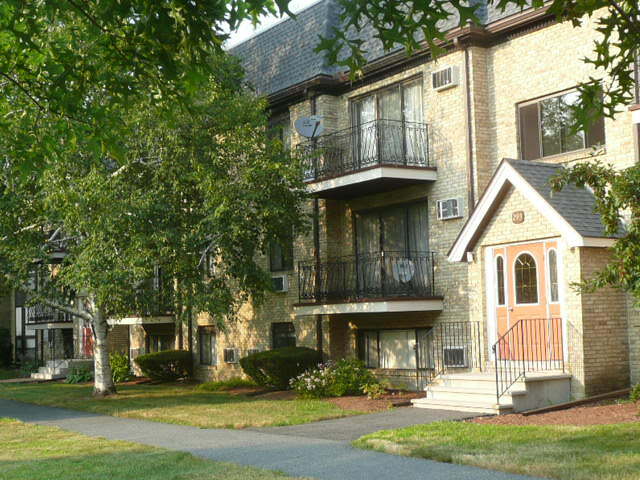 Primary Photo - 293 Pawtucket Blvd