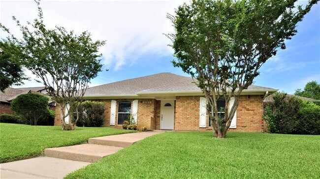 Foto del edificio - 2103 Marin