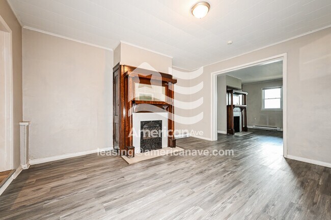 Building Photo - 734 Lillian St