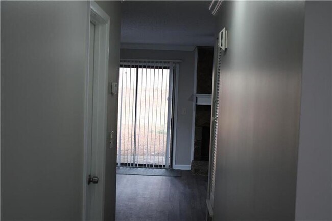 Foto del edificio - 520 Northridge Crossing Dr