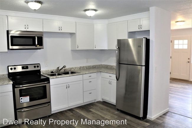 Foto del edificio - 6834 N Rochester St