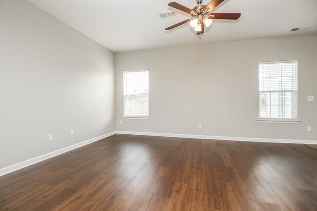 Foto del edificio - 2707 Candlewick Ct
