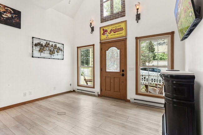 Foto del edificio - 400 Argentine St