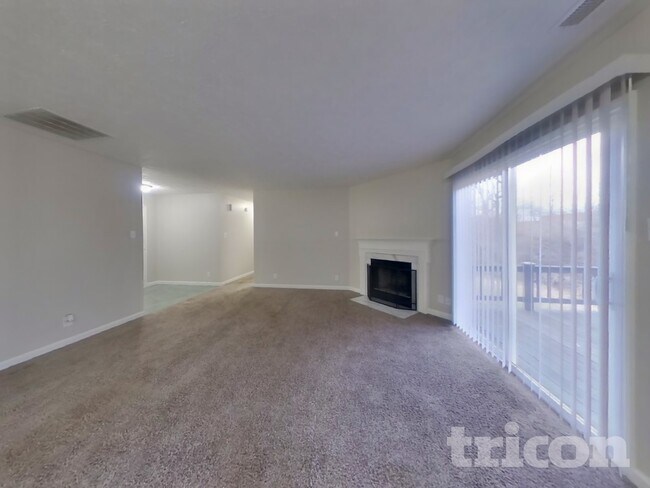 Foto del edificio - 1712 Beckenbauer Ln