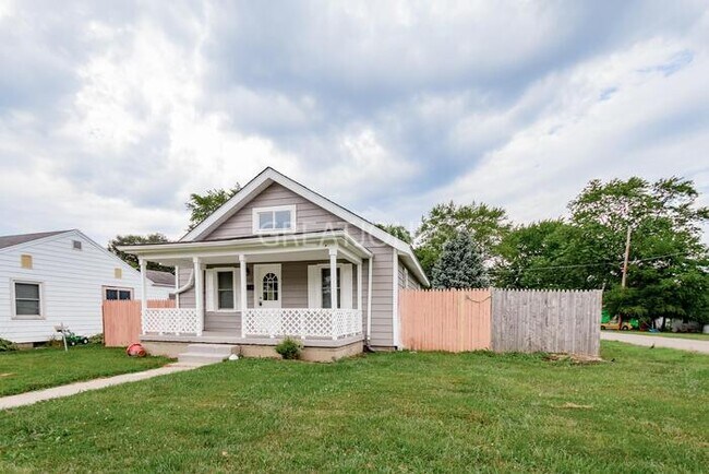 Foto del edificio - HOLIDAY SPECIAL! SIGN A LEASE BY NOVEMBER ...