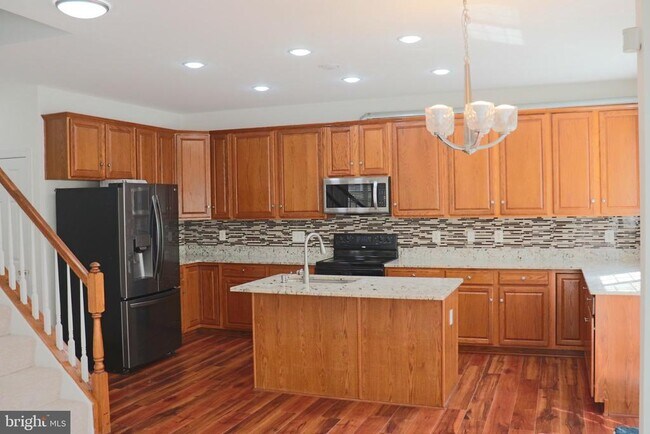 Building Photo - 8140 Gilroy Dr