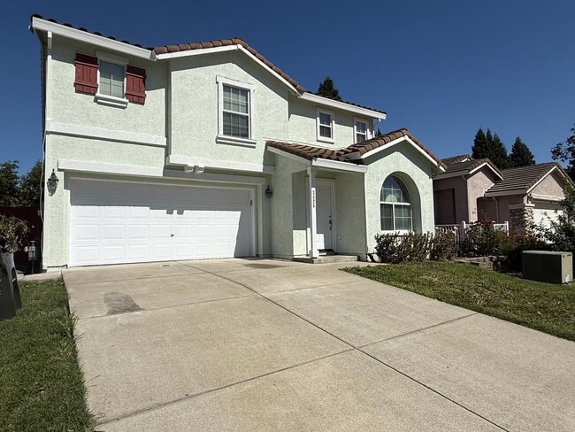Photo - Beautiful Large 4 Bedroom 2.5 Bath Home