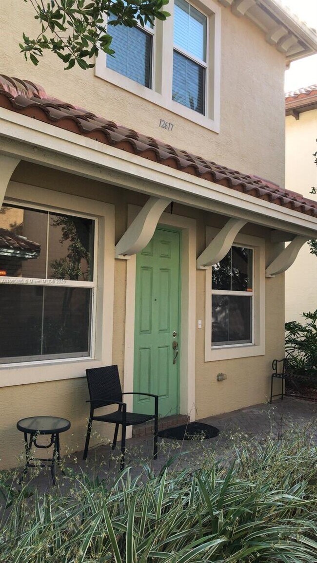 Foto del edificio - 12617 NW 32nd Ct