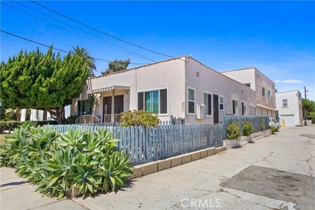 Foto del edificio - 526 Shepard St