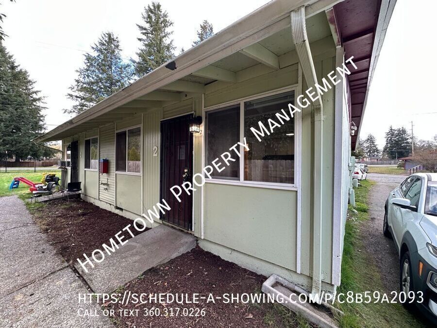 Primary Photo - Pacific Terrace Cozy 1 Bedroom Duplex Avai...