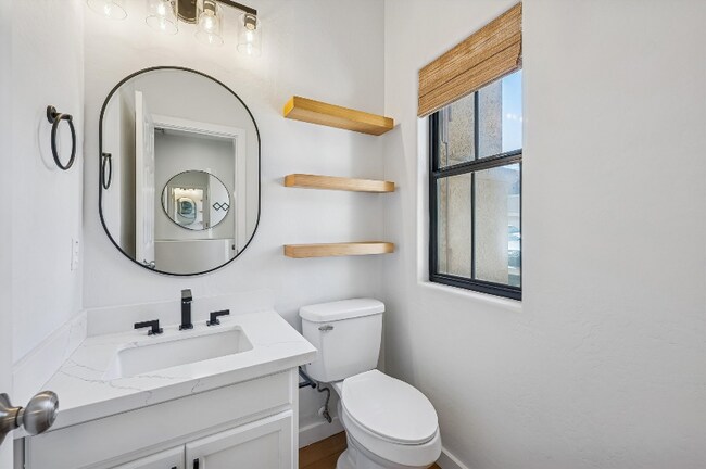 Foto del edificio - 525 N Miller Rd