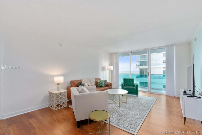 Building Photo - 4001 S Ocean Dr