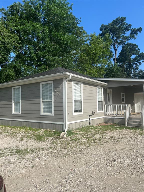 Building Photo - 21415 Russell Dr