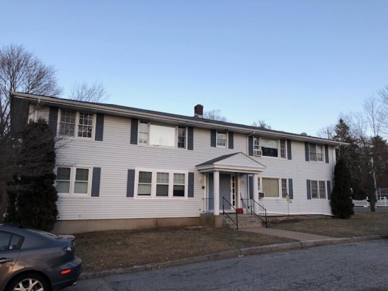 40 W Wrentham Rd Unit 2, Cumberland, RI 02864 Condo for Rent in