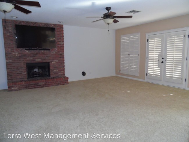 Building Photo - 19 Pheasant Ridge Dr