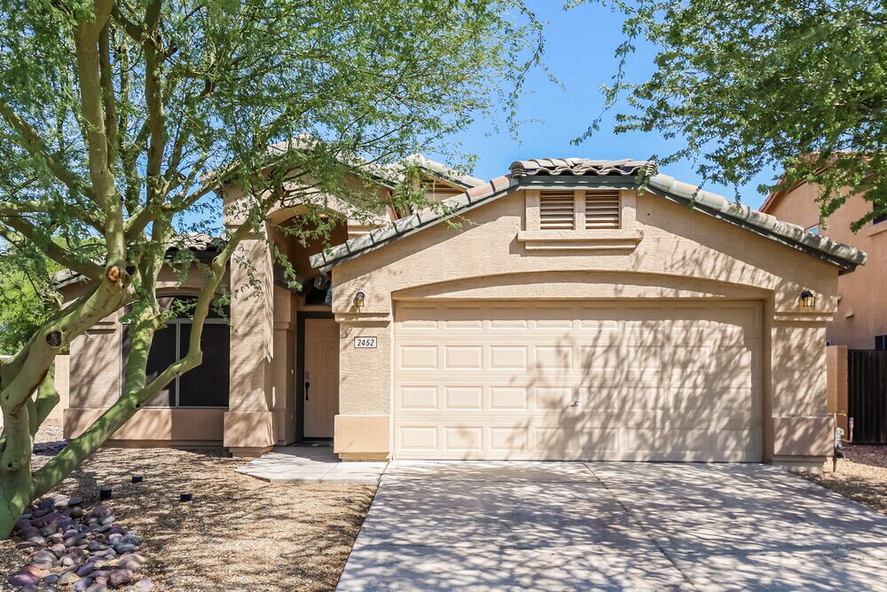 Foto principal - 2452 W Blue Sky Dr