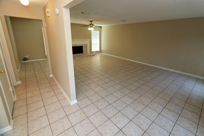 Foto del edificio - 1431 Plumwood Dr