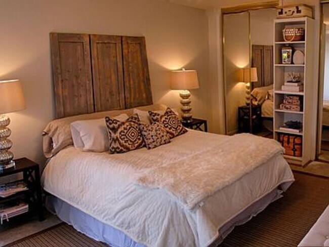 Building Photo - 4801