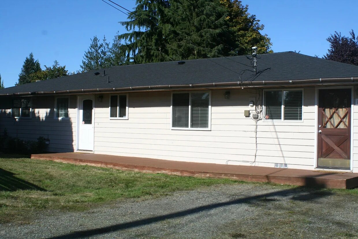 2706 Cedar Rd, Lake Stevens, WA 98258 House Rental in Lake Stevens